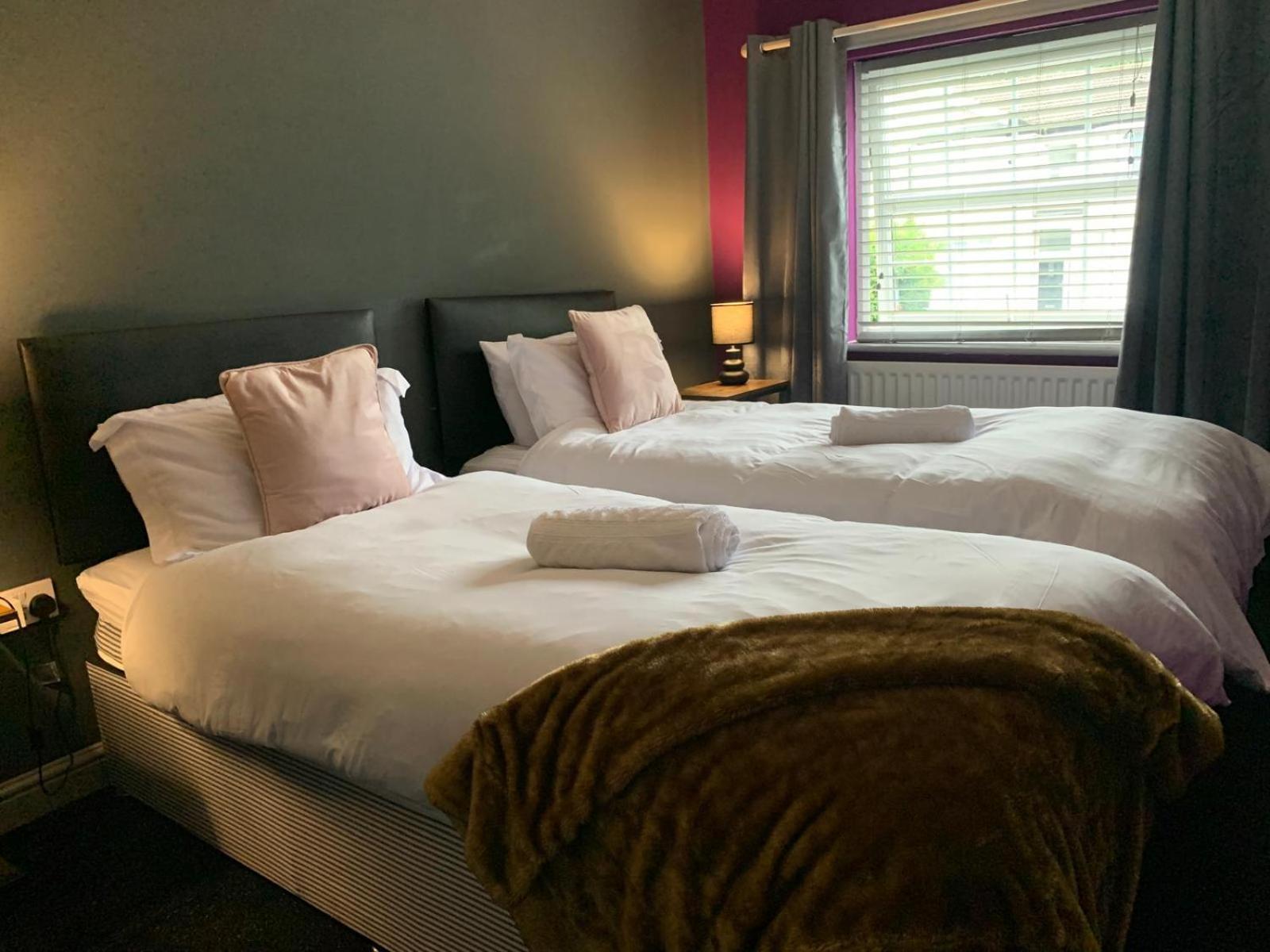Liverpool City Centre Apartment Sleeps 4, Free Parking Bagian luar foto